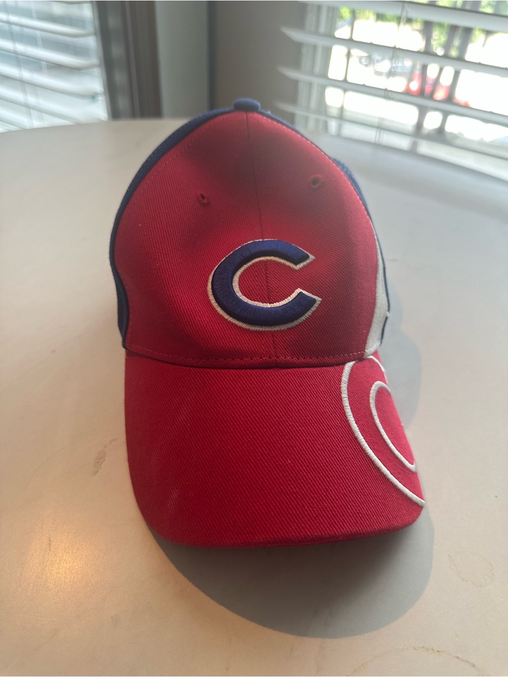 MLB Chicago Cubs Red and Blue Baseball Cap
